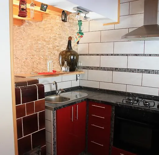 Edi * Делнице